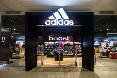 Adidas sneakers shop